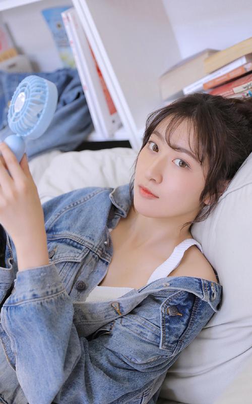 《互换人妻》韩国三级