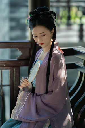 卿本佳人电影